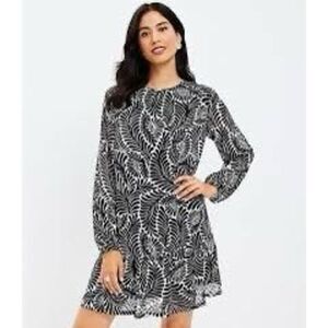 Loft Women's Size S Long Sleeve Mini Swing Dress Black Tropical Fern Leaf Print